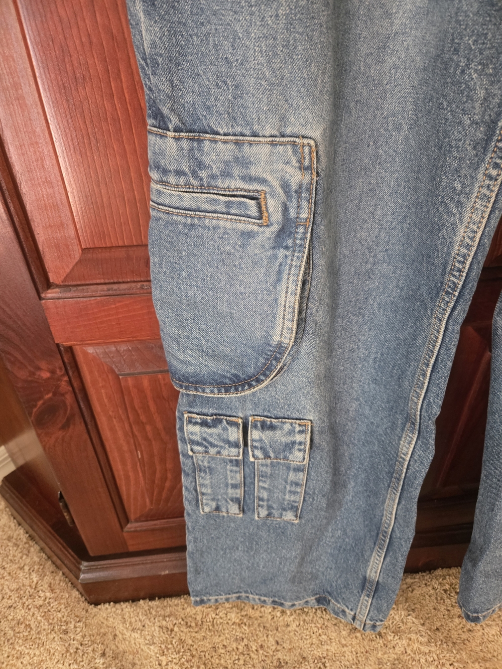 Gianni Bini Light Blue Denim Cargo Jeans - Picture 2 of 6